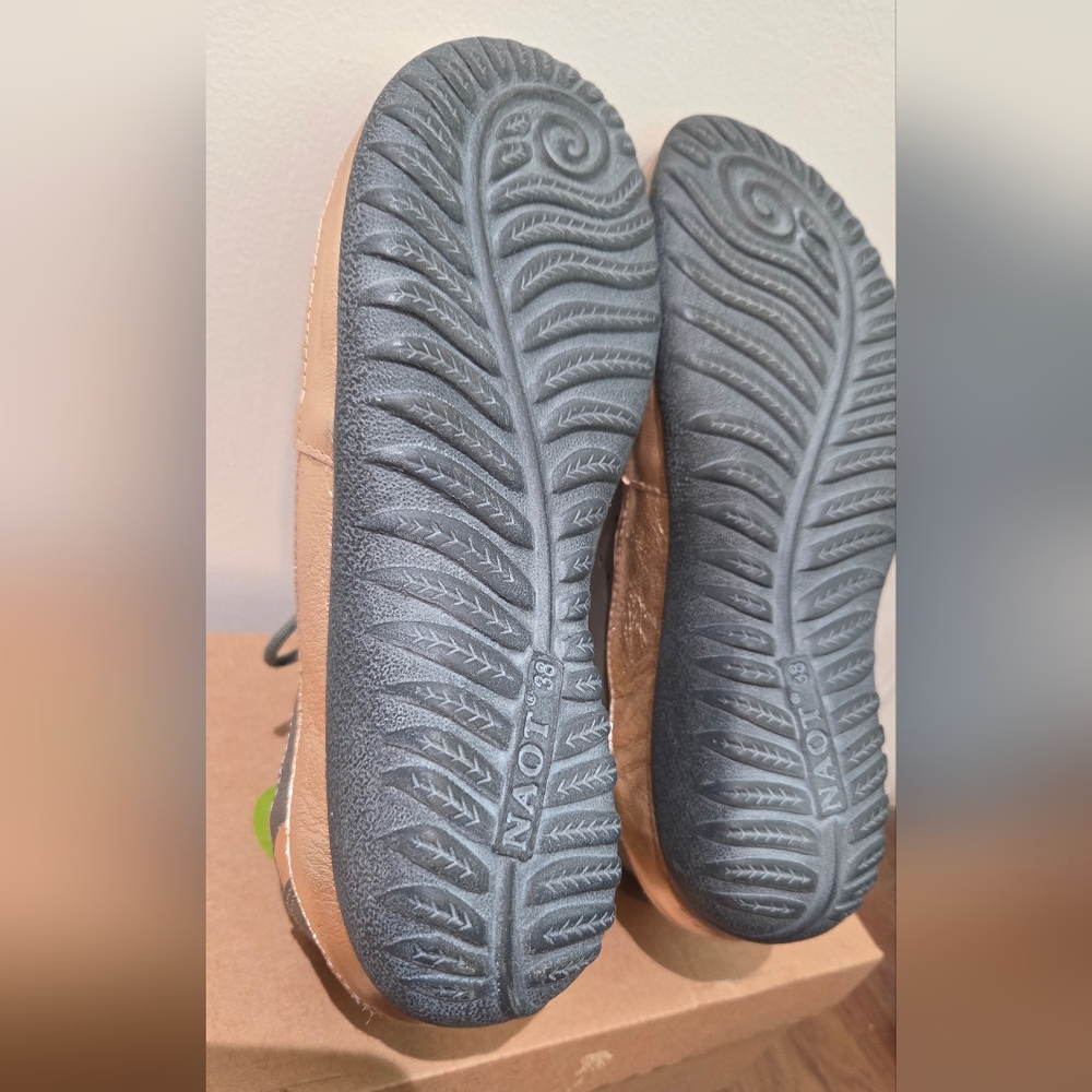 Women's Naot Kumara Shoes Size, 38 (7) - Picture 4 of 16
